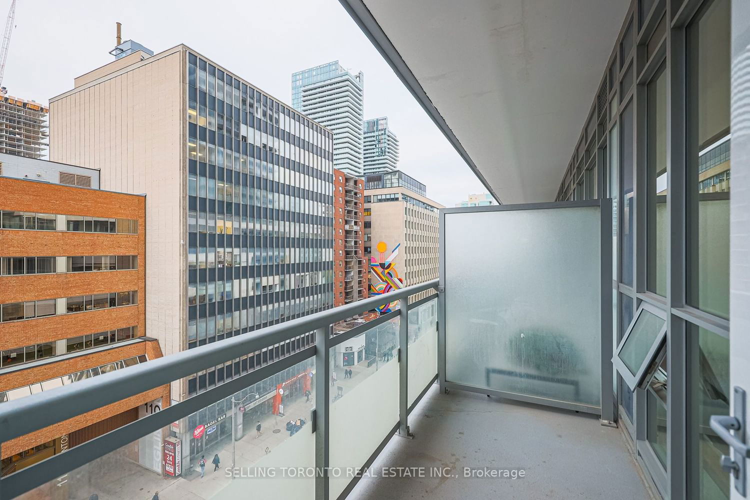 89 Dunfield Ave, unit 603 for rent - image #33
