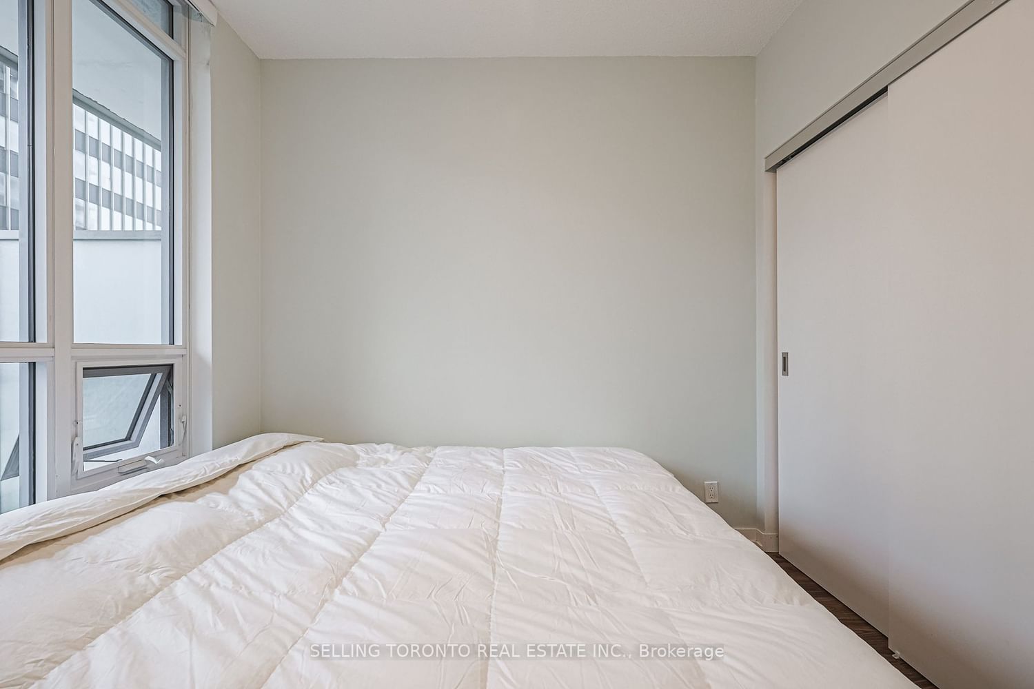 89 Dunfield Ave, unit 603 for rent - image #9