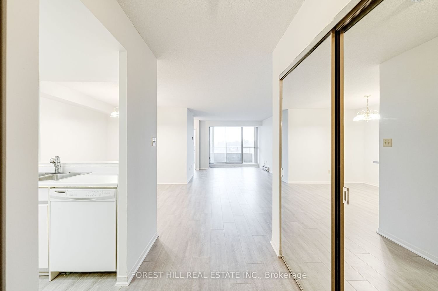 10 Torresdale Ave, unit 502 for sale - image #3
