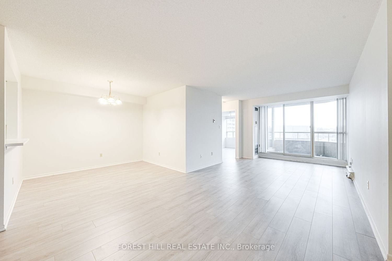 10 Torresdale Ave, unit 502 for sale - image #6