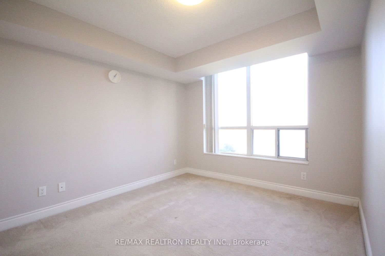 10 Northtown Way, unit 804 for rent - image #11