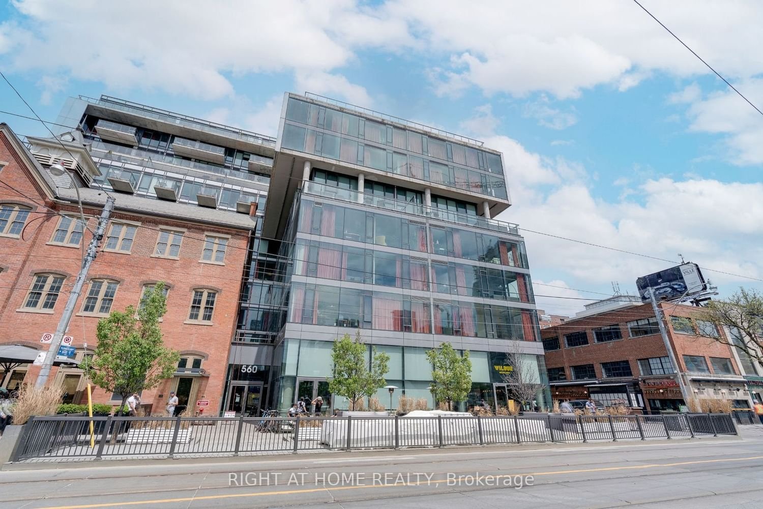 560 King St W, unit 407 for rent - image #2