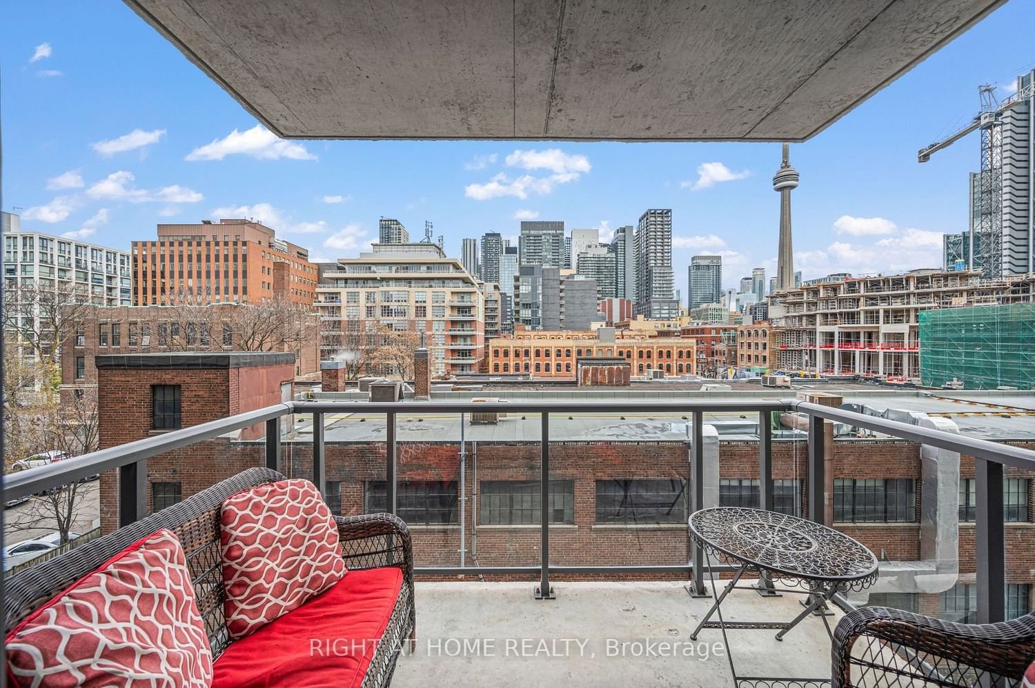 560 King St W, unit 407 for rent - image #27