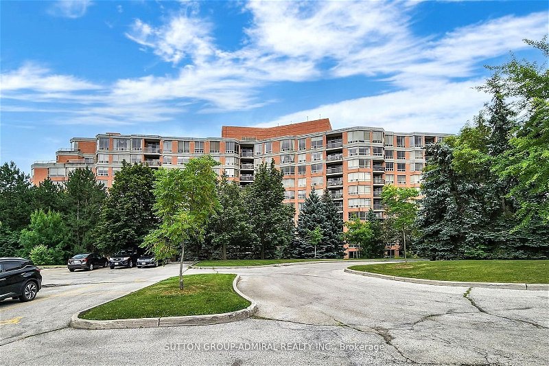 3181 Bayview Ave, unit 112 for sale - image #1