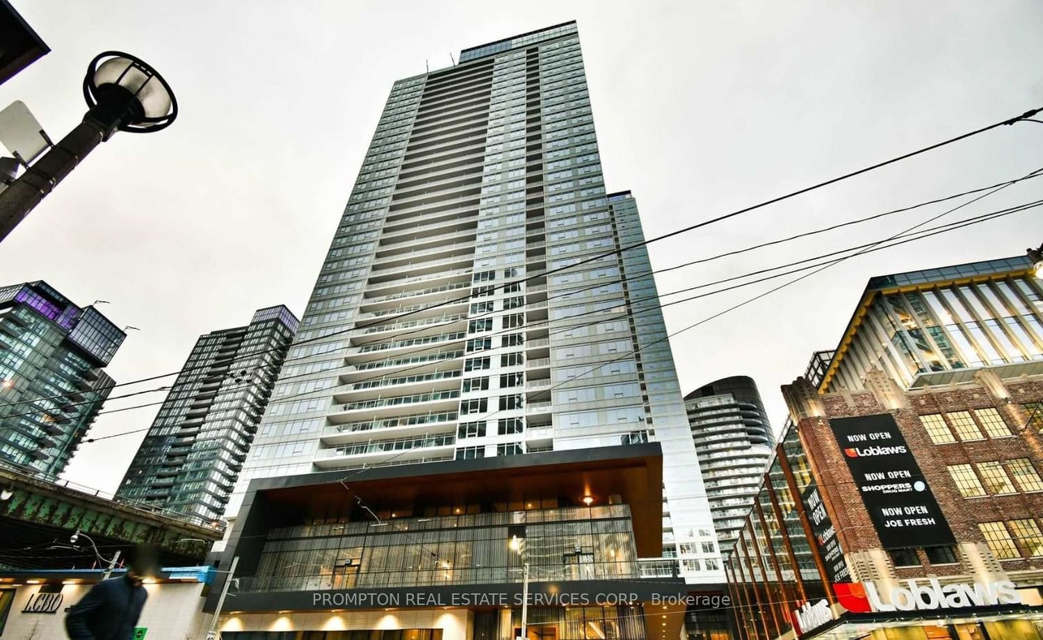 19 Bathurst St, unit 3507 for rent