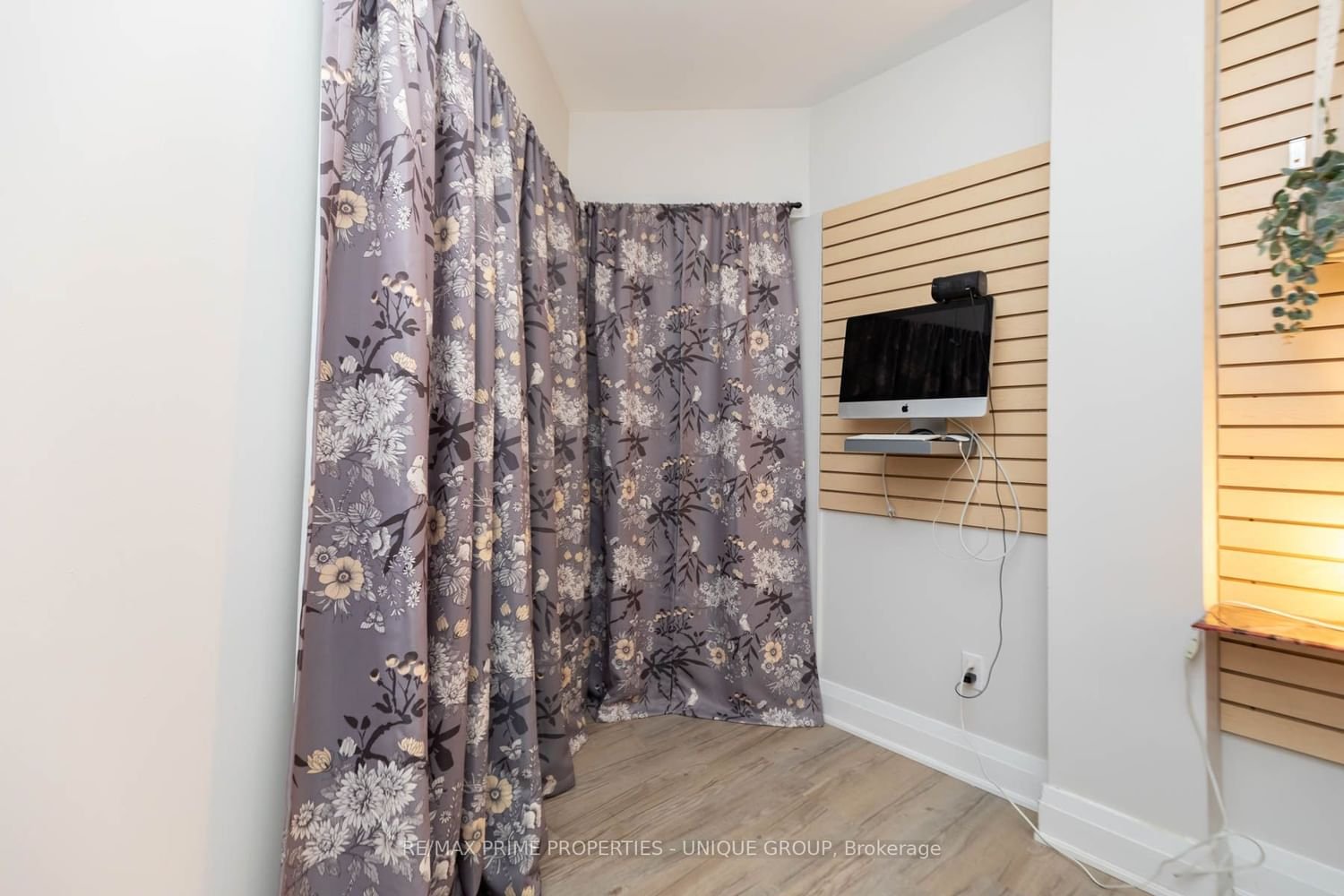 21 Shaftesbury Ave, unit G01 for rent - image #24