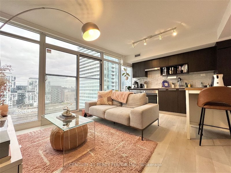 80 Queens Wharf Rd N, unit 1605 for rent - image #1