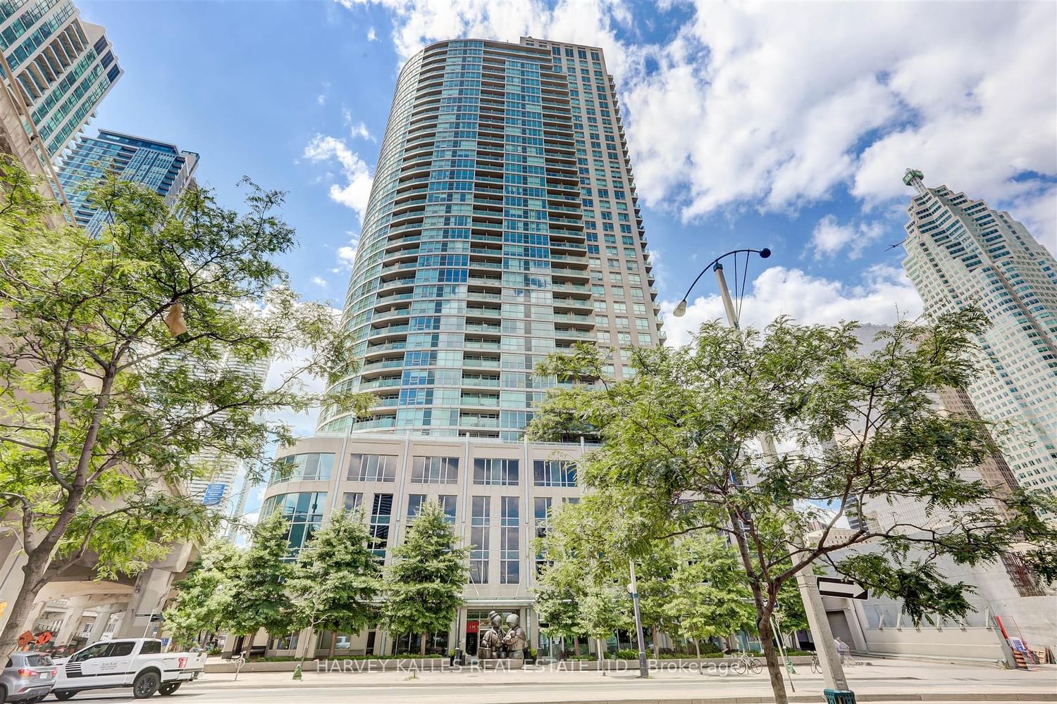 18 Yonge St | 18 Yonge | 1 Bed + 1 | 2 Baths | Unit #2612 Listed For ...