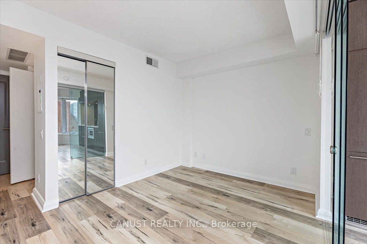 155 Yorkville Ave, unit 502 for sale - image #7