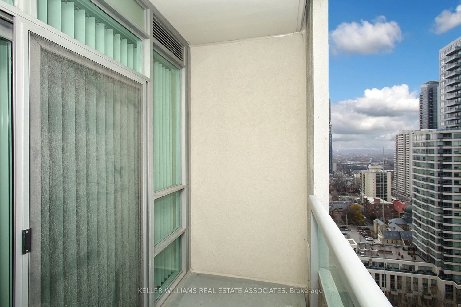 120 Homewood Ave, unit 2305 for sale - image #21