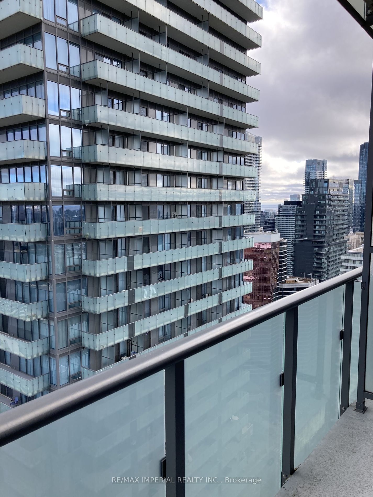 65 St Mary St, unit 4008 for rent - image #10