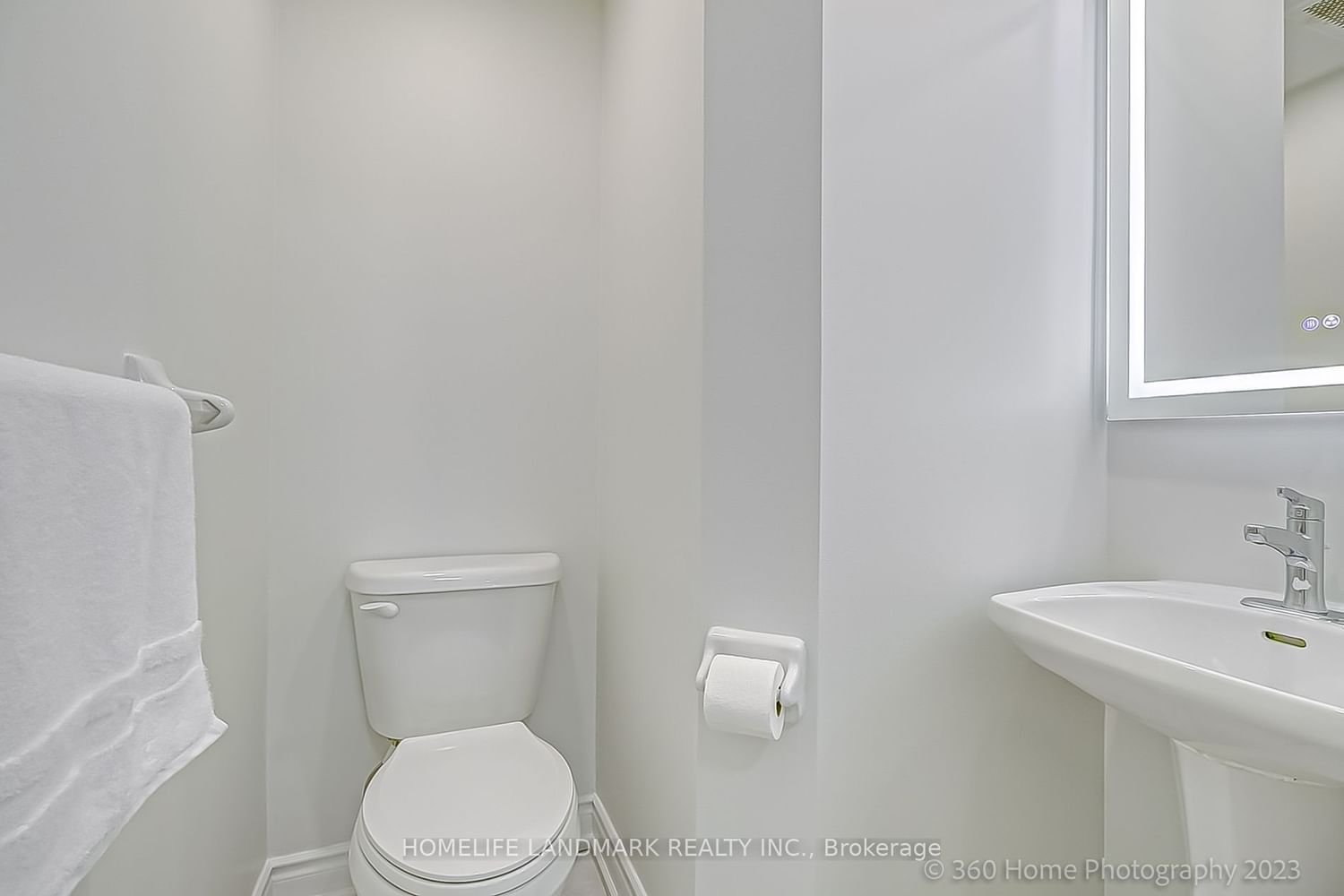 108 Finch Ave W, unit A13 for sale - image #7