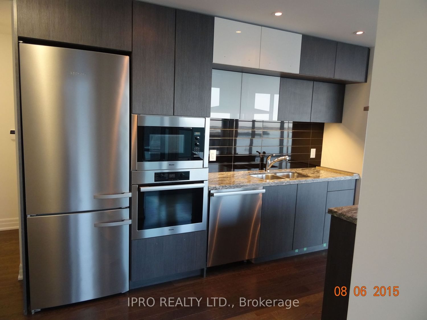 8 The Esplanade, unit 3711 for sale