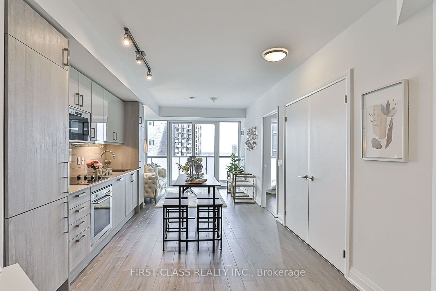 77 Mutual St, unit 2203 for sale - image #8