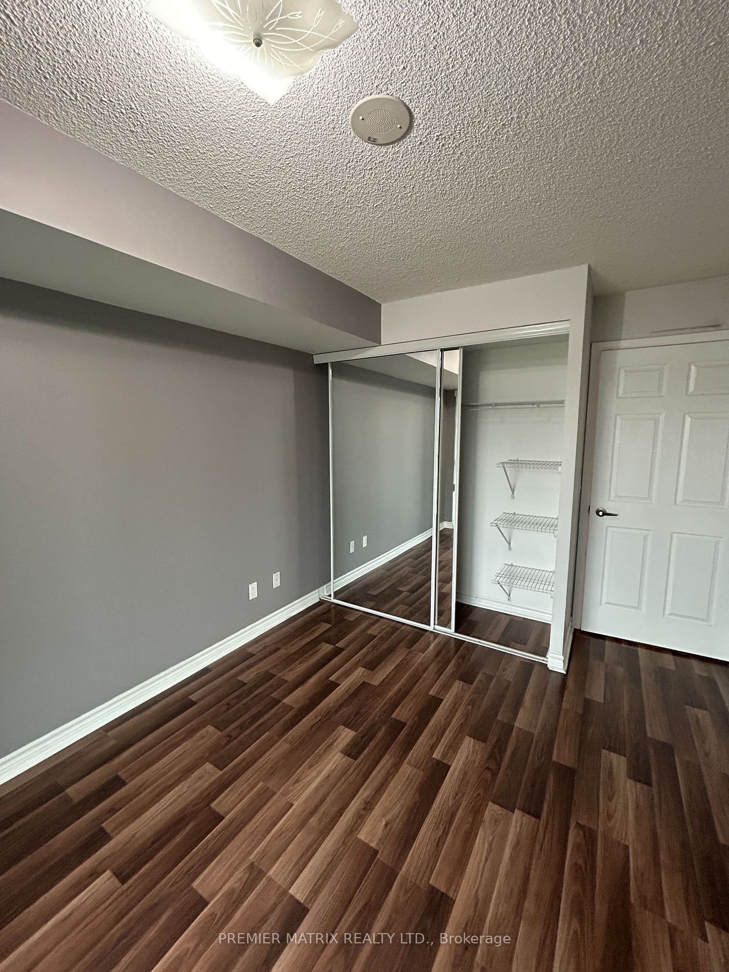 25 Lower Simcoe St, unit 912 for rent - image #8