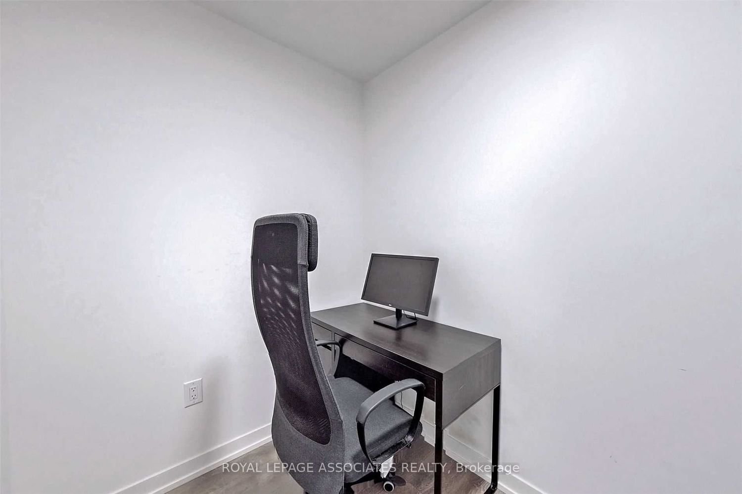 15 Lower Jarvis St, unit 606 for rent - image #23