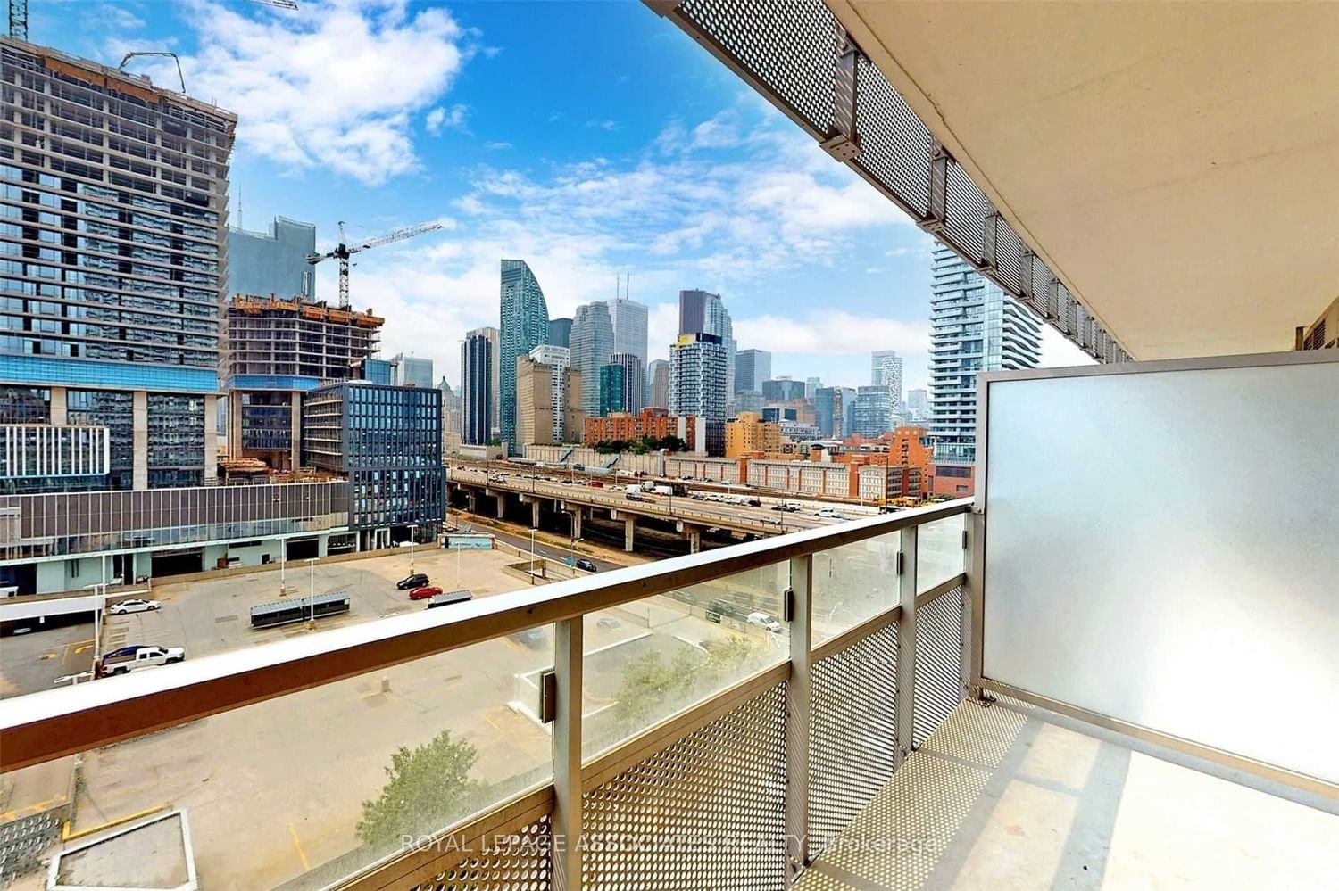 15 Lower Jarvis St, unit 606 for rent - image #33