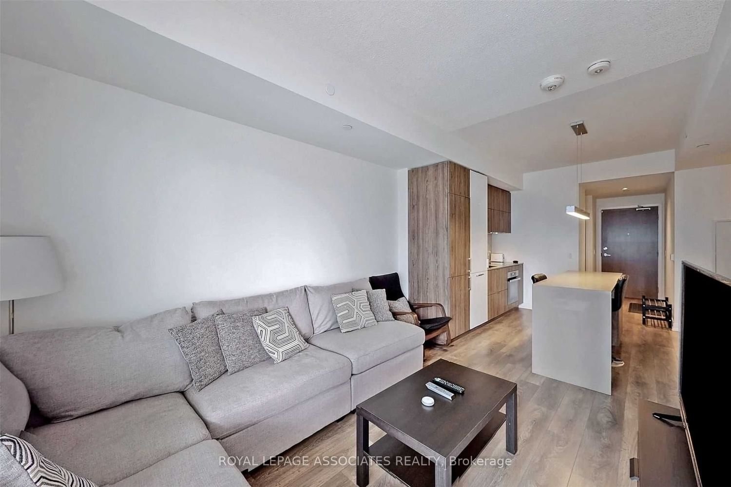 15 Lower Jarvis St, unit 606 for rent - image #6