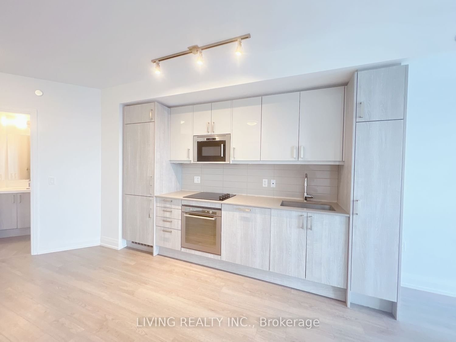 77 Mutual St, unit 3603 for rent - image #4