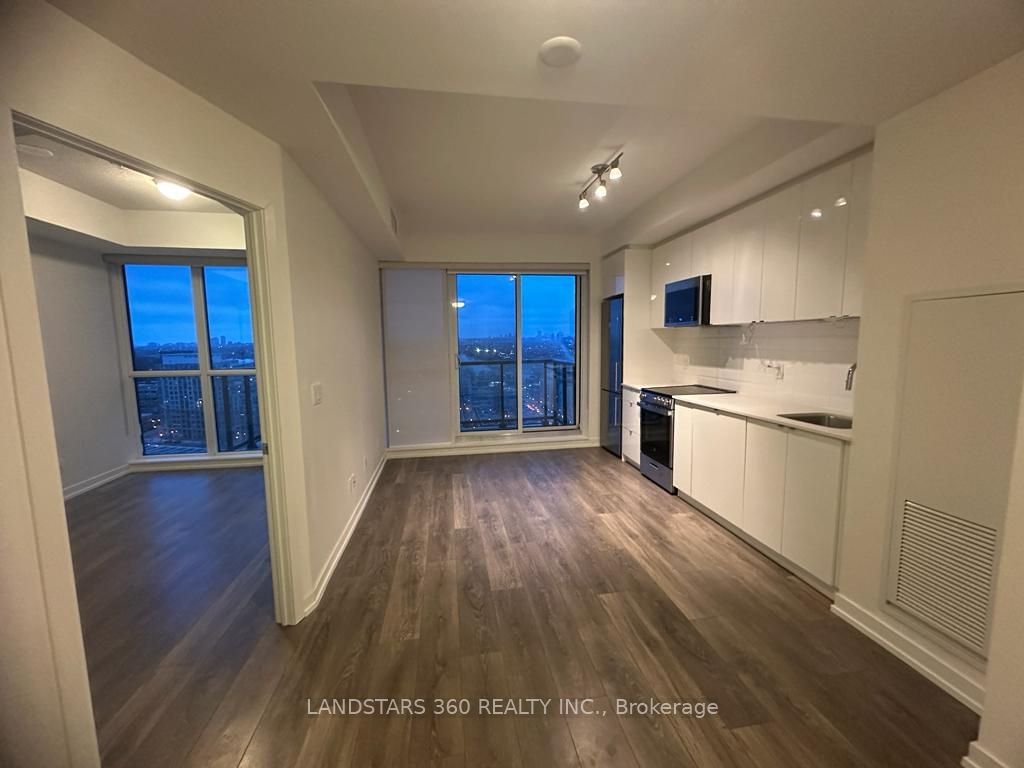 49 East Liberty St, unit 1910 for rent