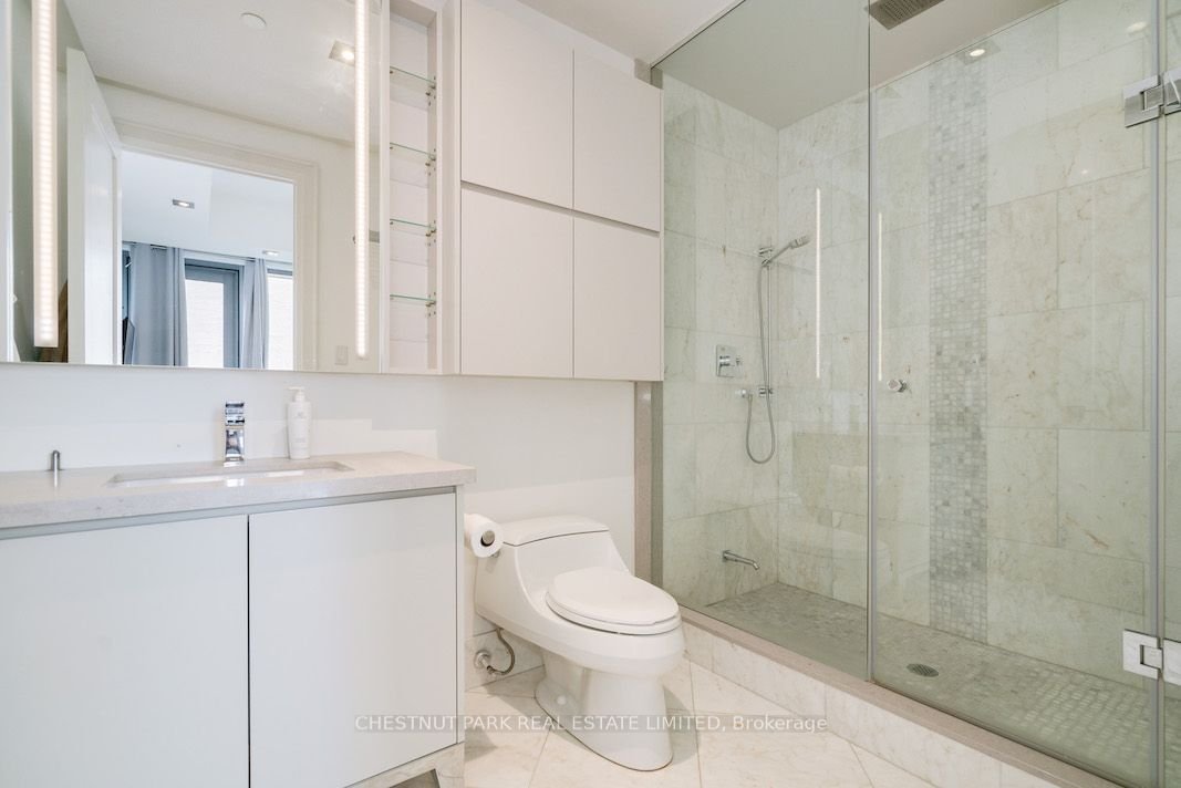 77 Charles St W, unit 1402 for sale - image #19