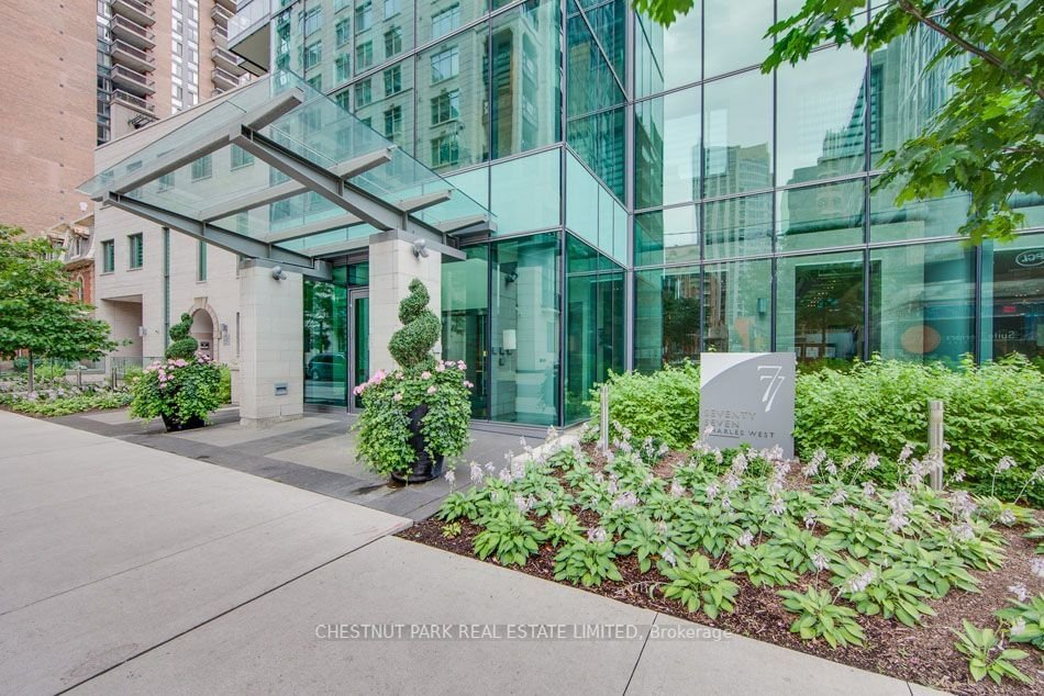 77 Charles St W, unit 1402 for sale - image #23
