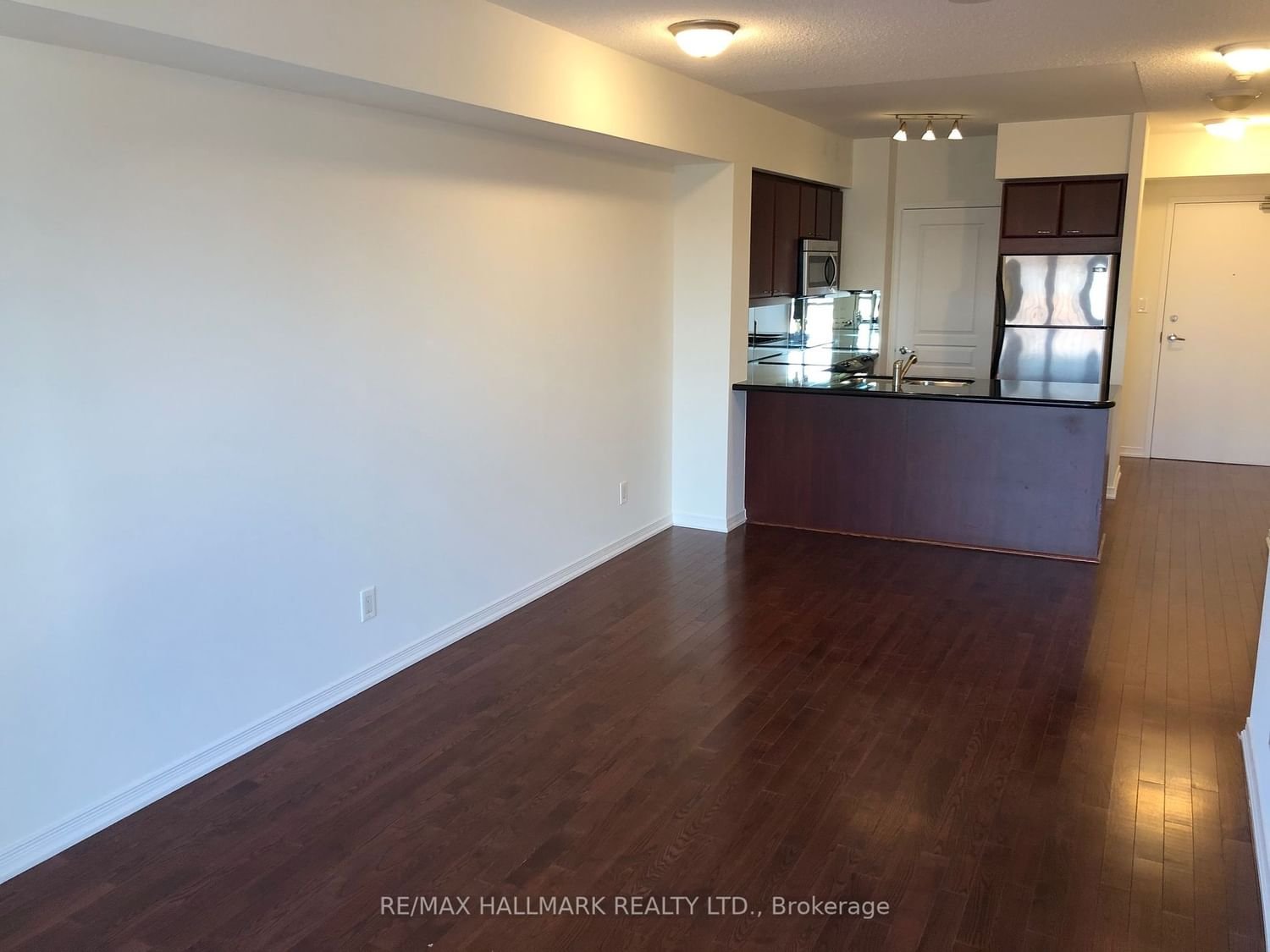 308 Palmerston Ave, unit 608 for rent - image #7