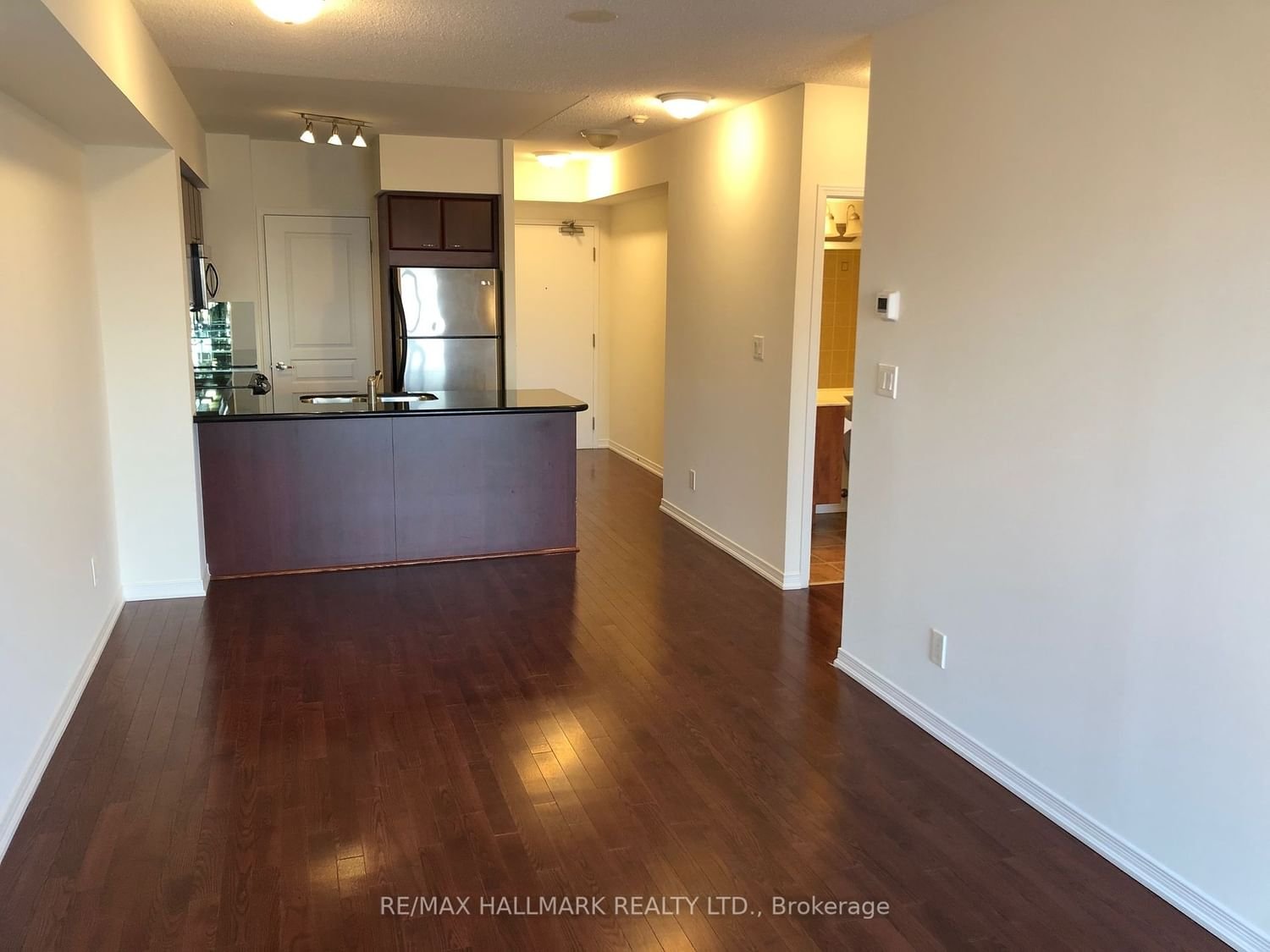 308 Palmerston Ave, unit 608 for rent - image #8