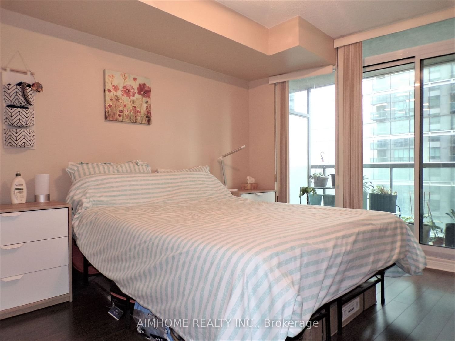 30 Grand Trunk Cres, unit 2708 for sale - image #13