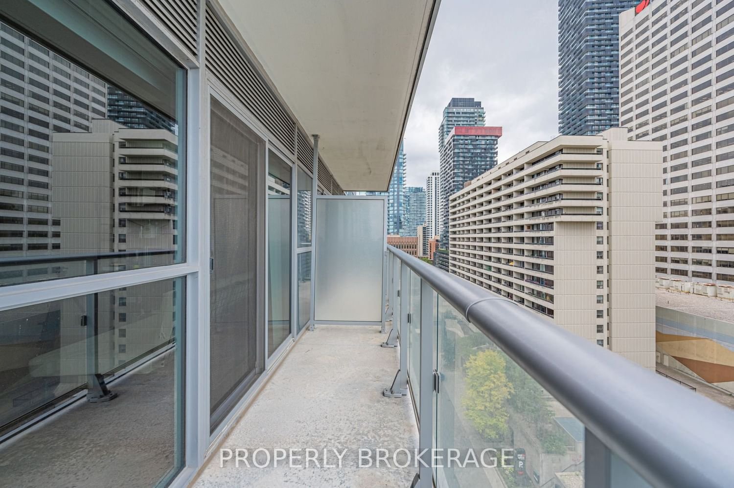 58 Orchard View Blvd, unit 1109 for sale - image #13