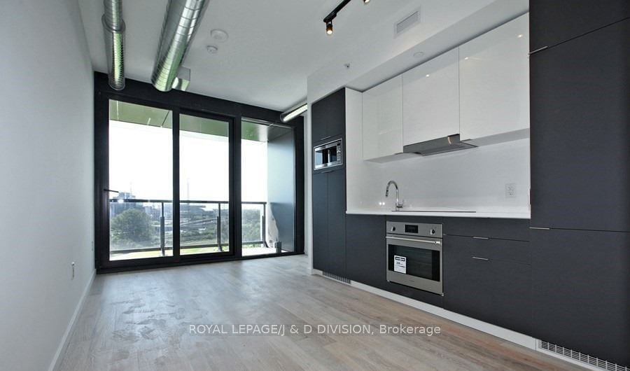 170 Bayview Ave, unit 819 for rent - image #6