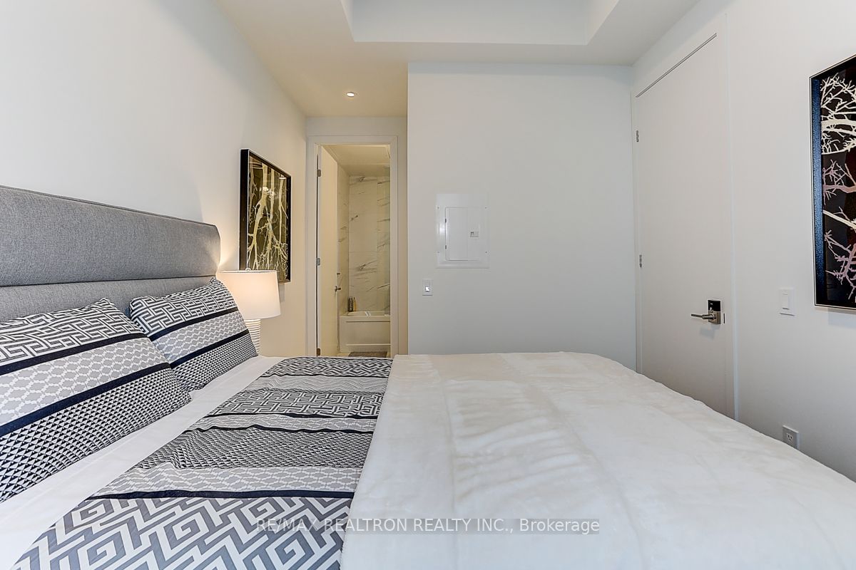 55 Cooper St, unit Ph212 for rent