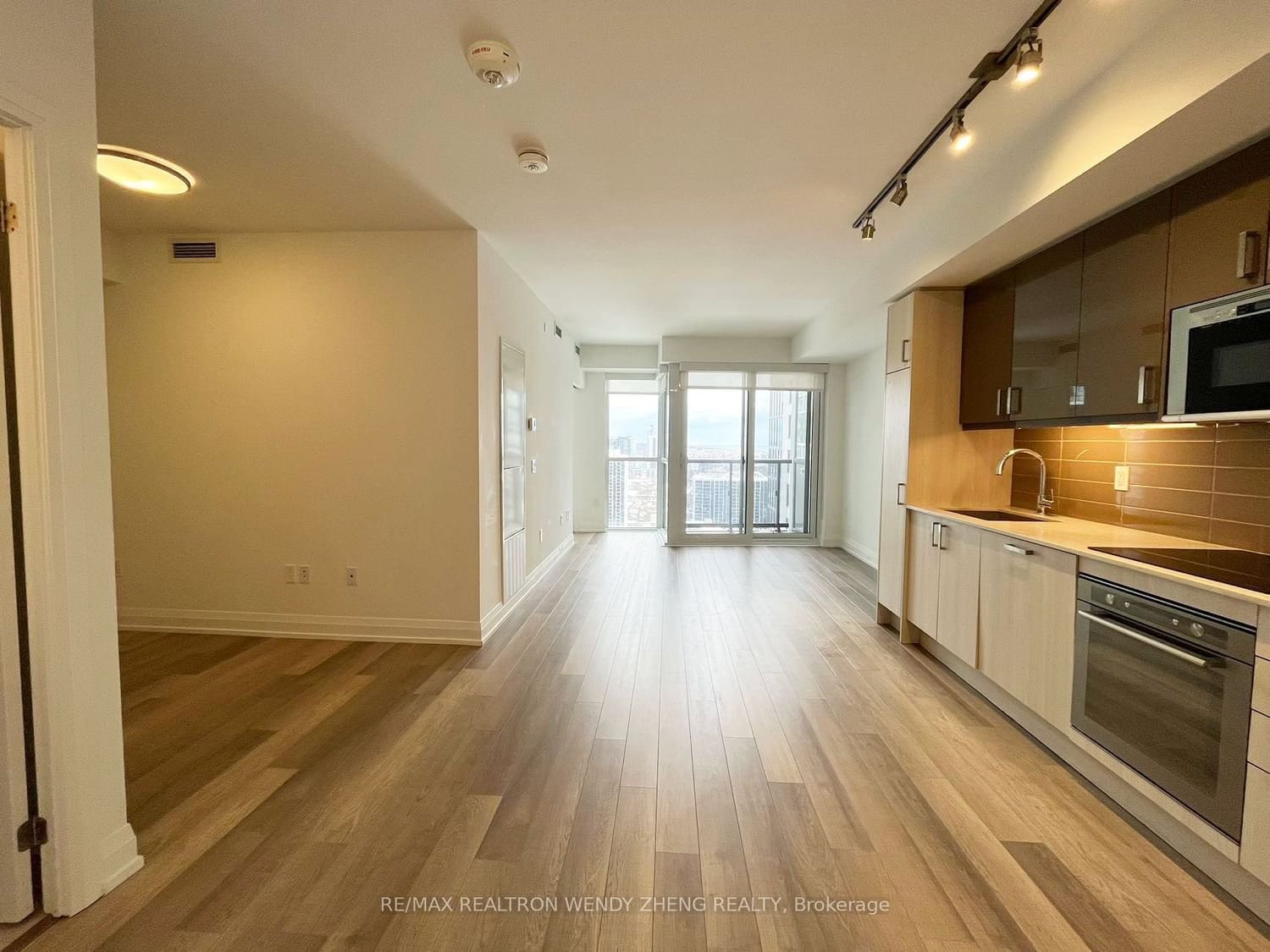 77 Mutual St, unit 2601 for rent - image #1
