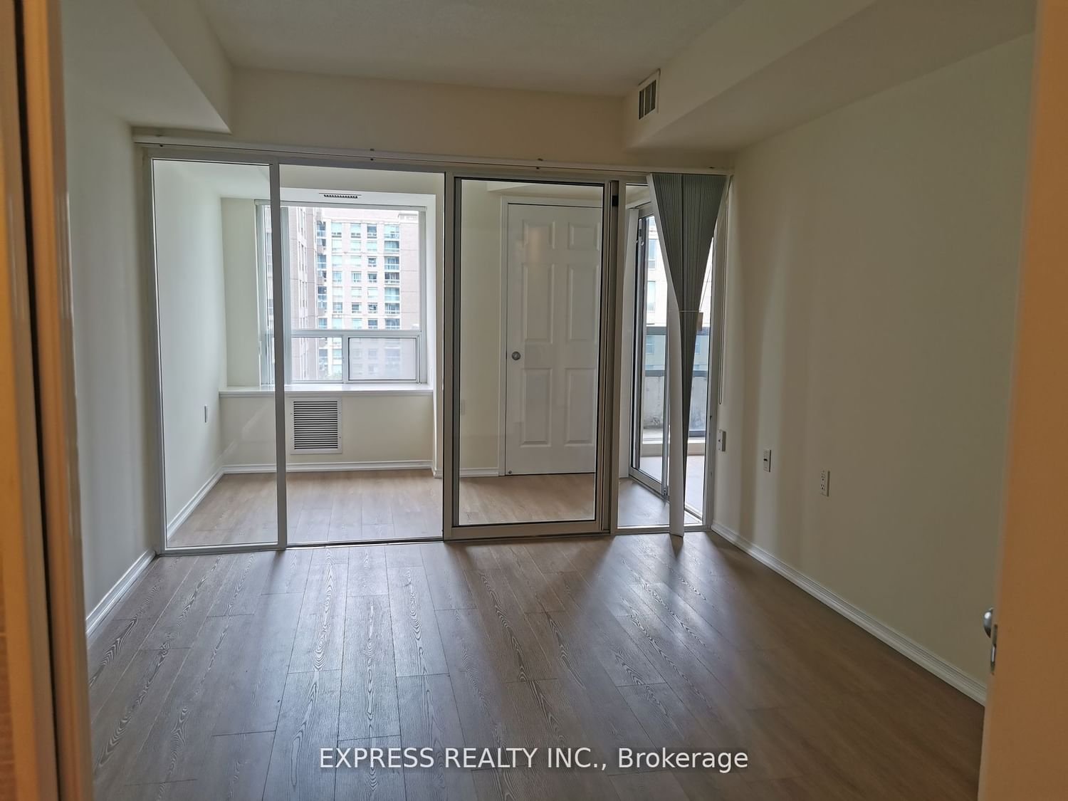 35 Finch Ave E, unit 603 for rent - image #8