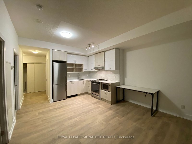 150 Fairview Mall Dr, unit 807 for rent - image #2