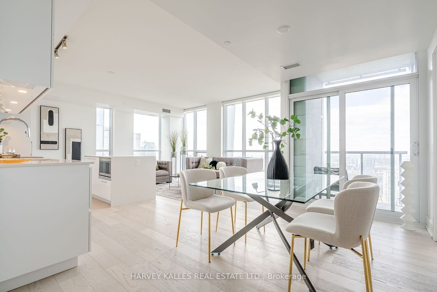 1 Yorkville Ave, unit 4101 for rent - image #1