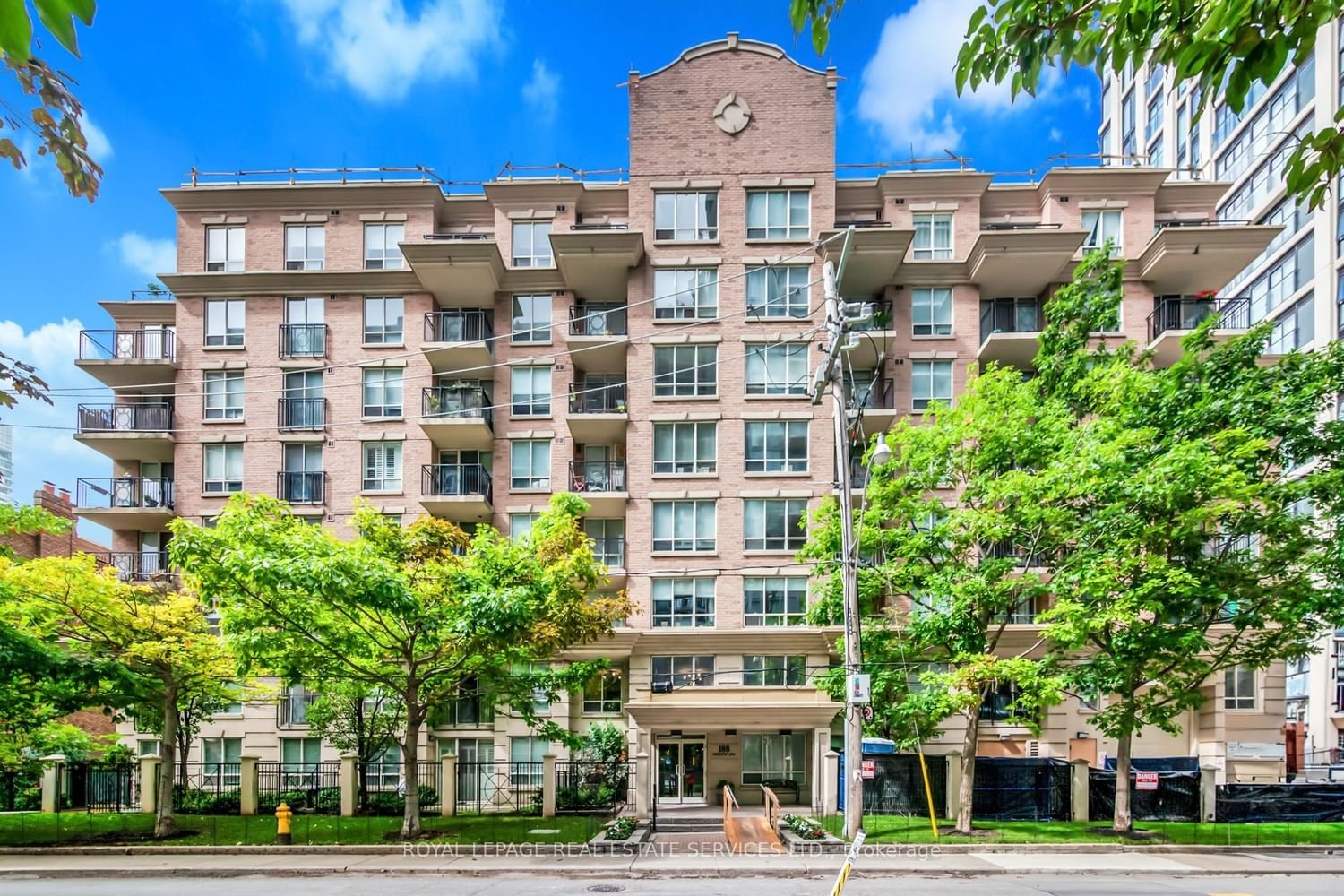 188 Redpath Ave, unit 605 for sale - image #2