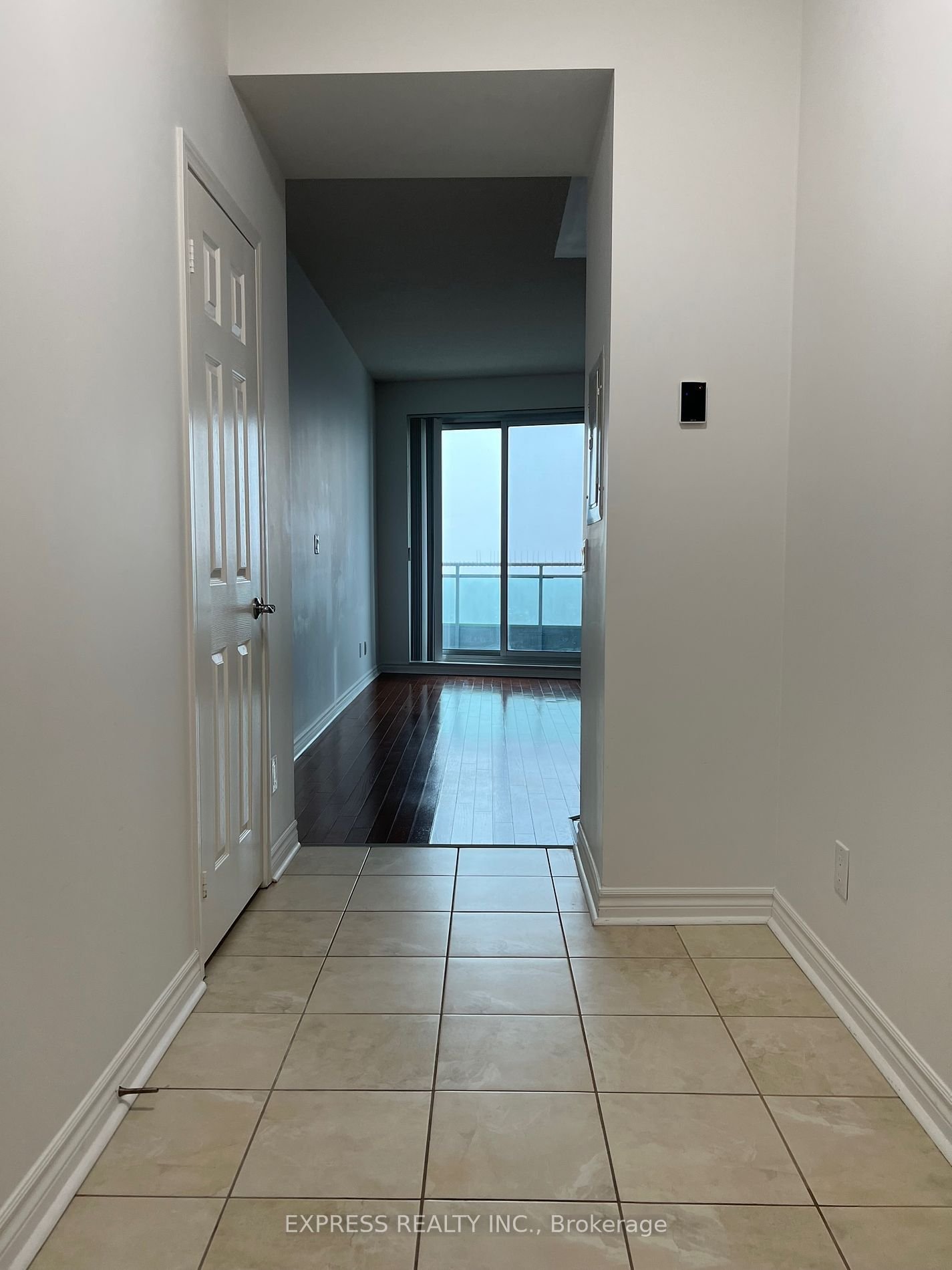 18 Holmes Ave, unit 1402 for rent - image #3