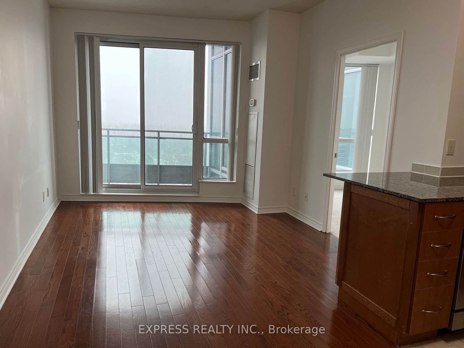 18 Holmes Ave, unit 1402 for rent - image #7