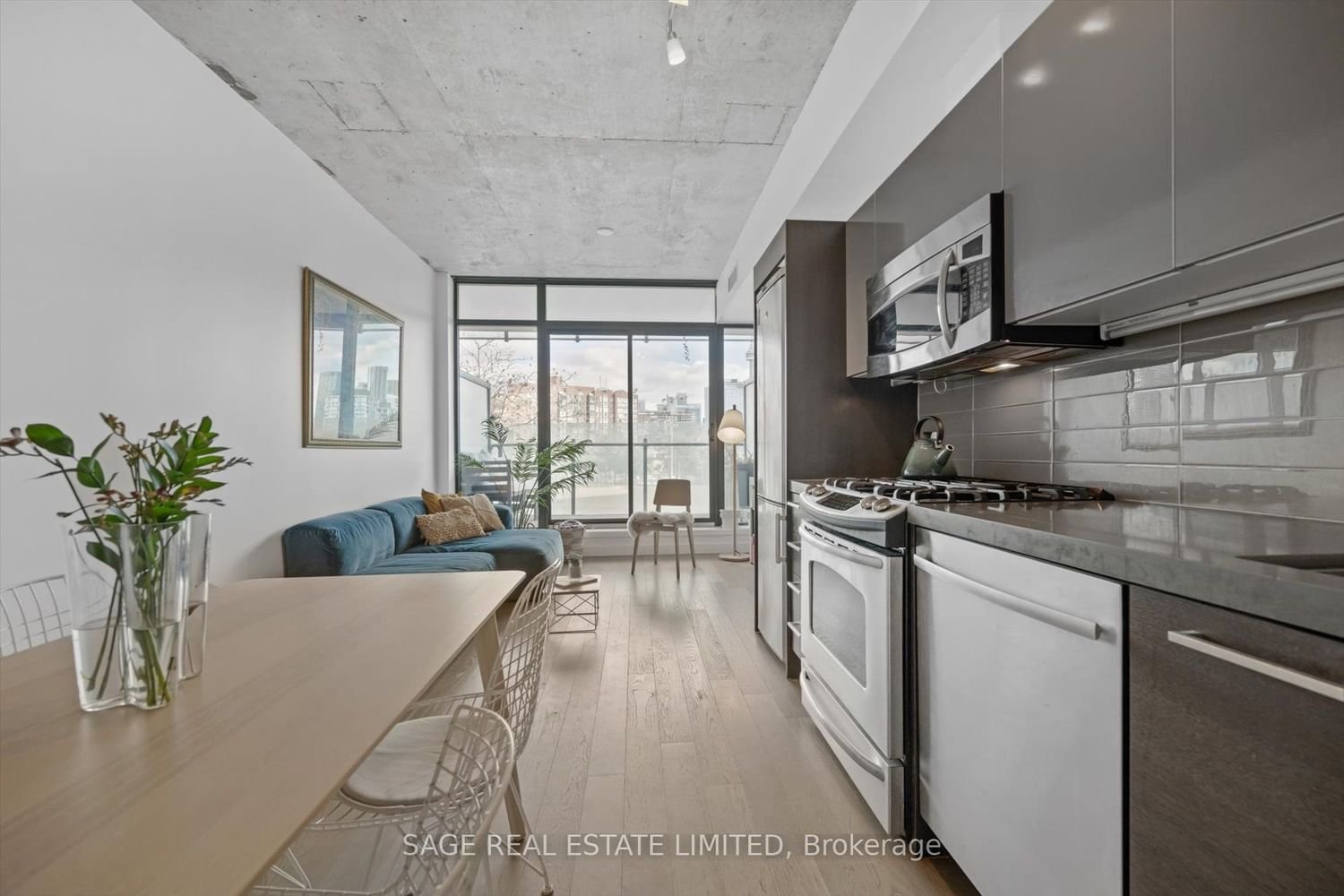 25 Stafford St, unit 302 for rent - image #4