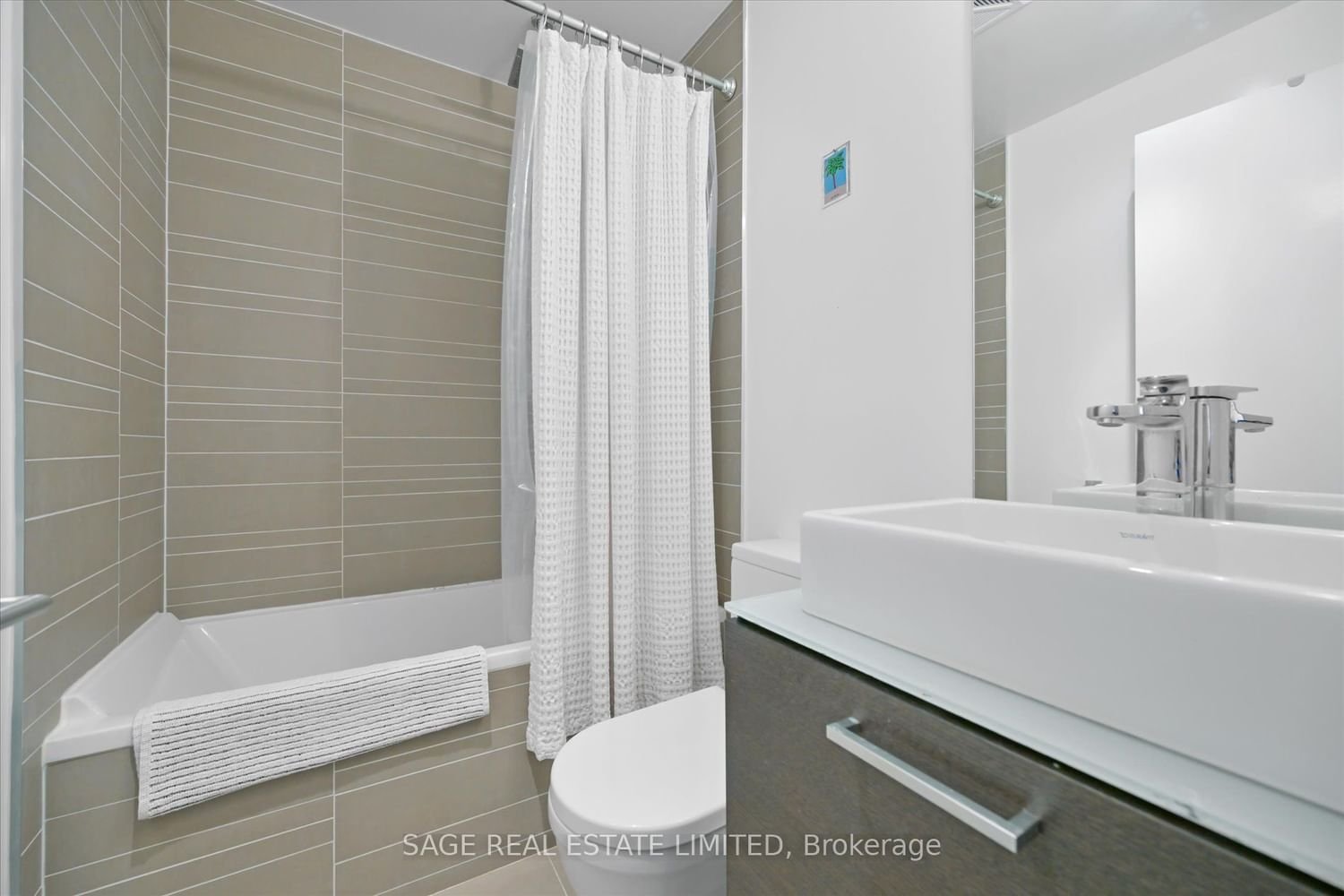 25 Stafford St, unit 302 for rent - image #7