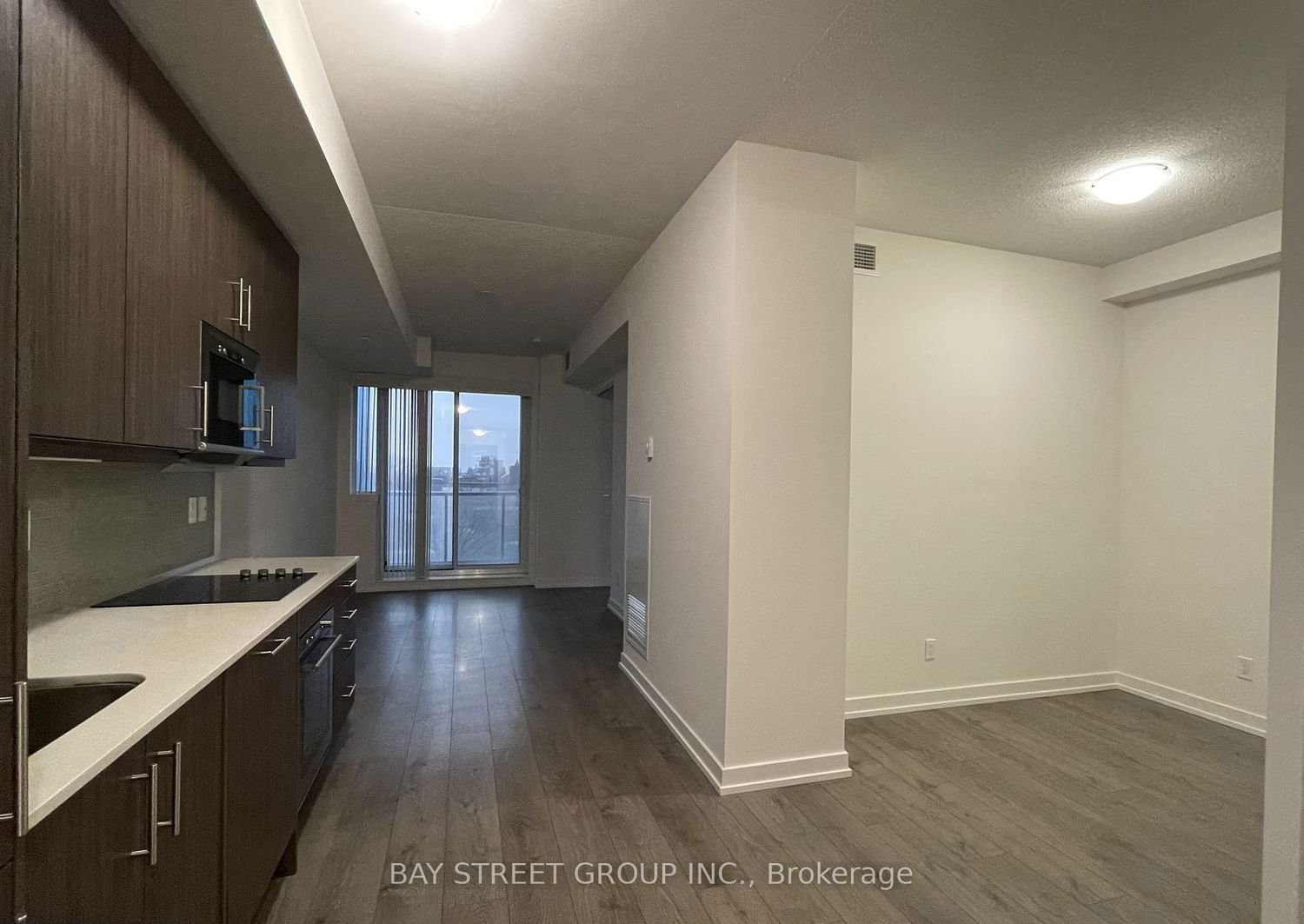 297 College St, unit 619 for rent - image #10