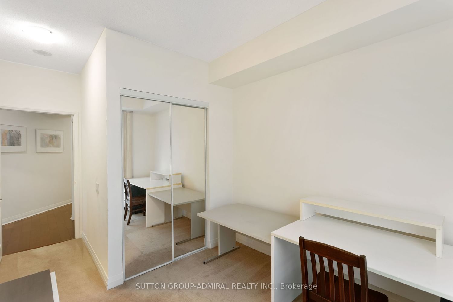 1121 Bay St, unit 707 for sale - image #16