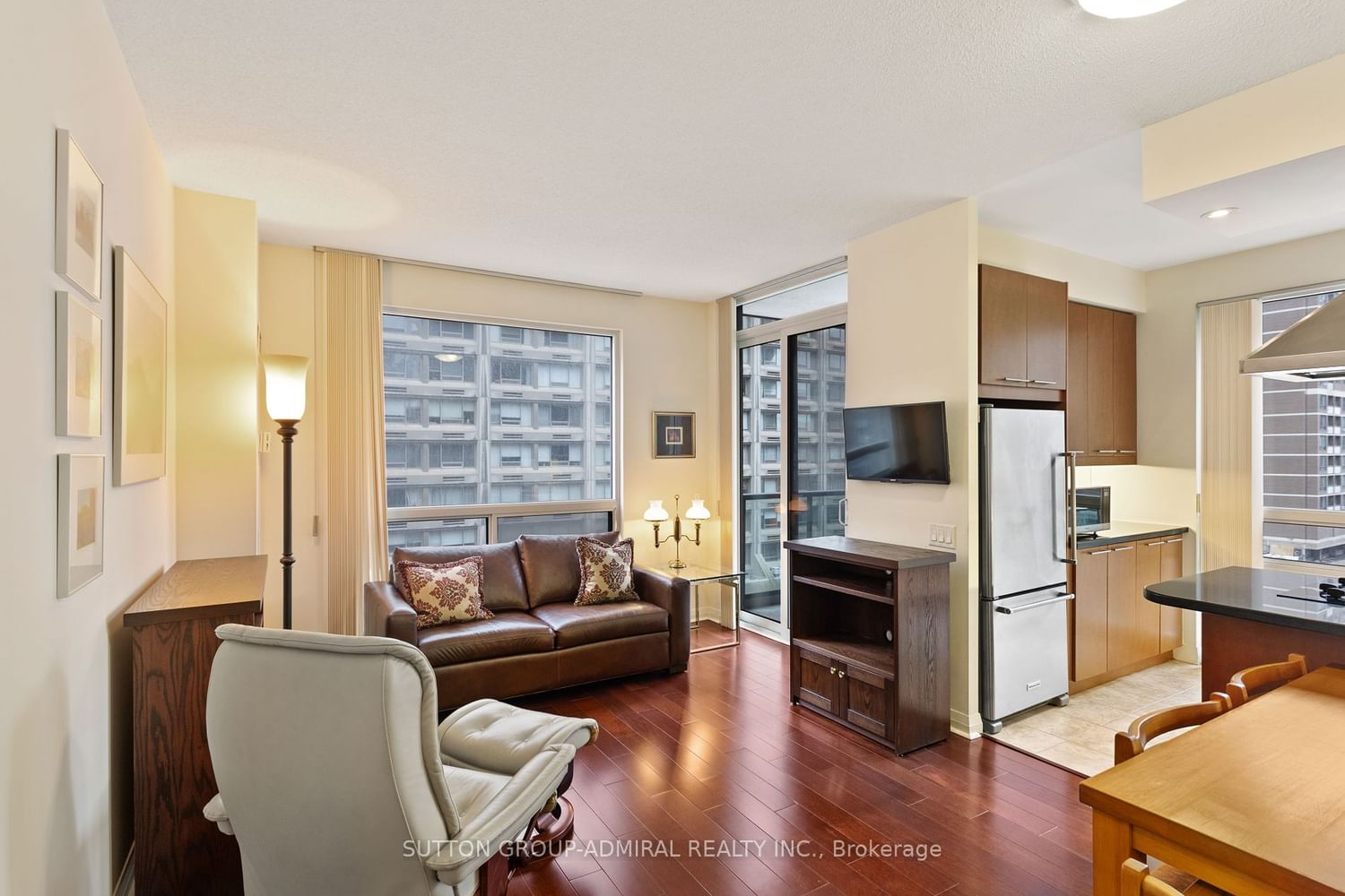 1121 Bay St, unit 707 for sale - image #6