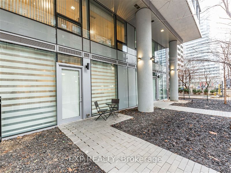 195 Redpath Ave, unit Th01 for sale - image #2