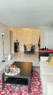 71 Simcoe St, unit 703 for rent - image #5