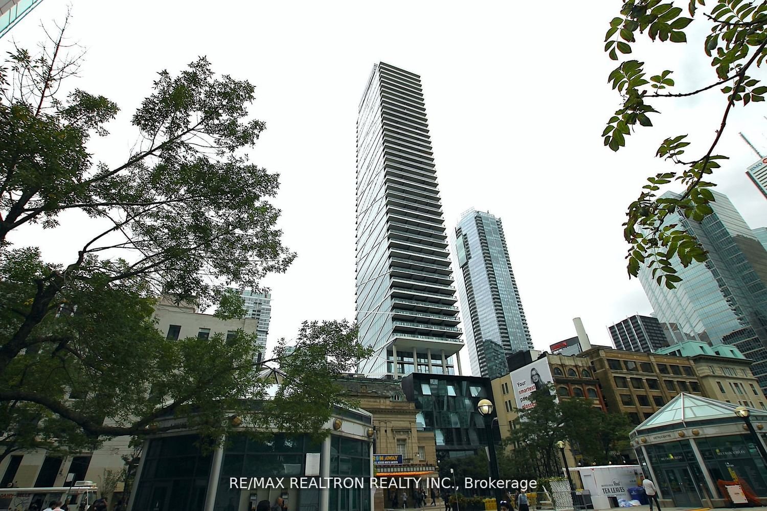 224 King St W, unit 2901 for rent - image #1