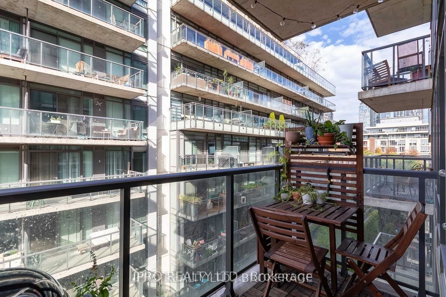 560 King St W, unit 624 for rent - image #25