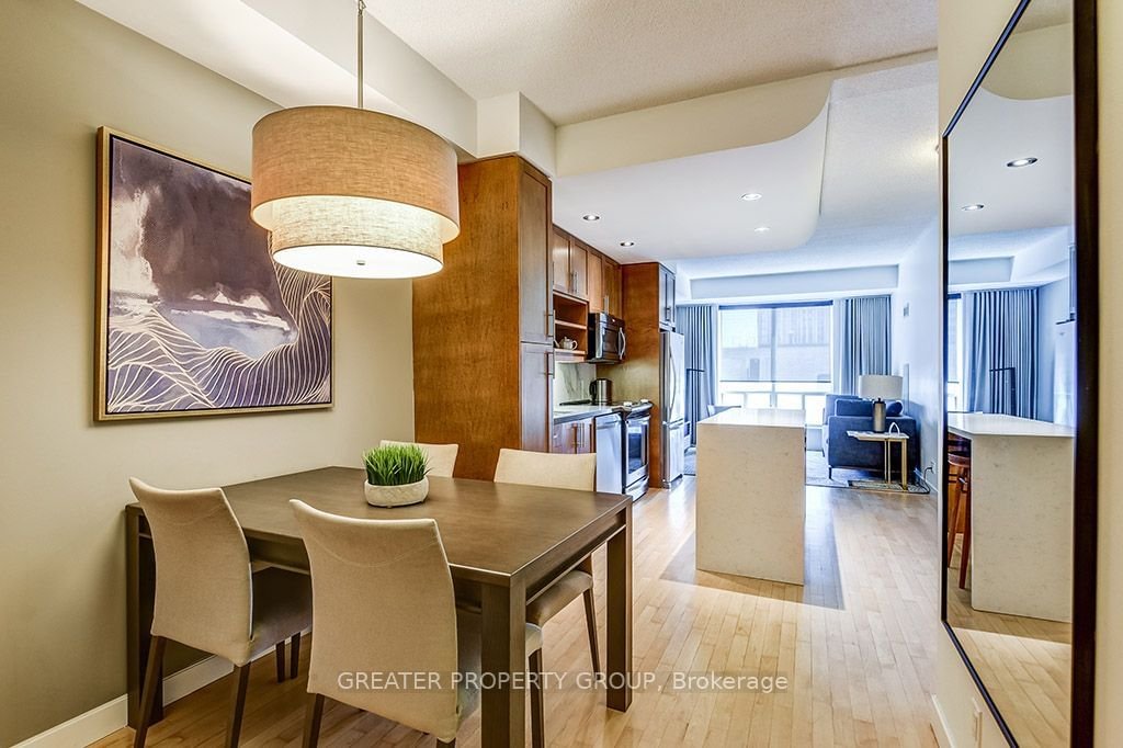 61 Yorkville Ave, unit 802 for rent - image #5