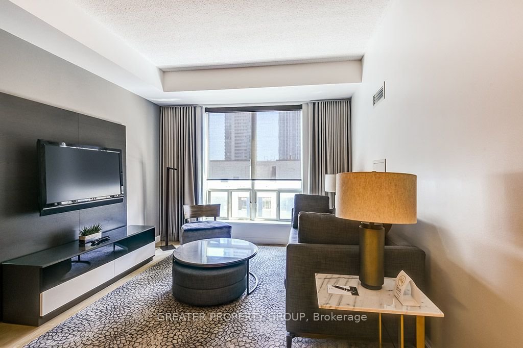 61 Yorkville Ave, unit 802 for rent - image #7